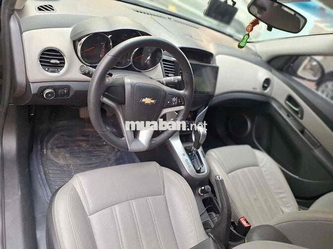 Chevrolet Cruze 2012 LTZ 1.8 AT - 28000 km