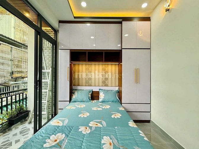 Bán nhà gần Đại Học Kinh Tế TPHCM ở Hùng Vương p4 q5. 3,290tỷ|54m2
