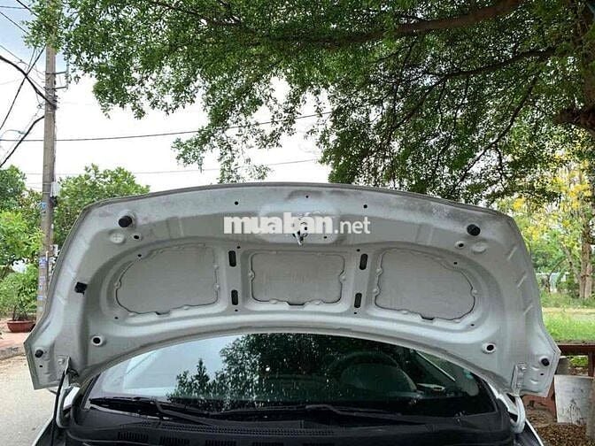 Hyundai Grand i10 2020 Sedan 1.2 MT Base - 90000 k