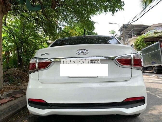 Hyundai Grand i10 2020 Sedan 1.2 MT Base - 90000 k