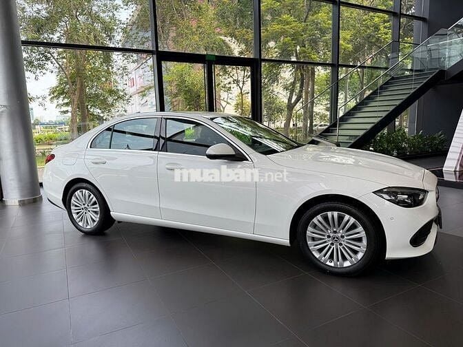 Mercedes Benz C200 Avantgarde V1 - Odo 21 km