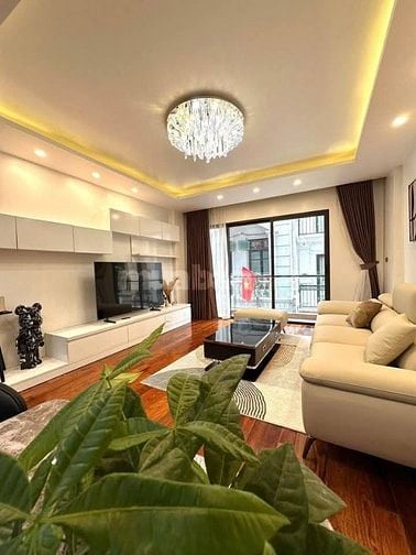 Nhà Đẹp Kinh Doanh, Đường Hoàng Mai 51/55m, 6  tầng, mt 4.3m, 18.6 tỷ