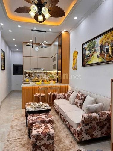 Nhà Đẹp Gần Đường Ô TÔ Hoàng Mai 25m, 5 tầng, mt 3m, giá 5.8 tỷ.