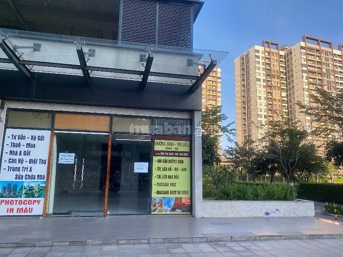 Cần Bán Shophouse khố đế chung cư 