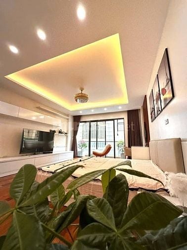 Nhà Đẹp Kinh Doanh, Đường Hoàng Mai 51/55m, 6  tầng, mt 4.3m, 18.6 tỷ