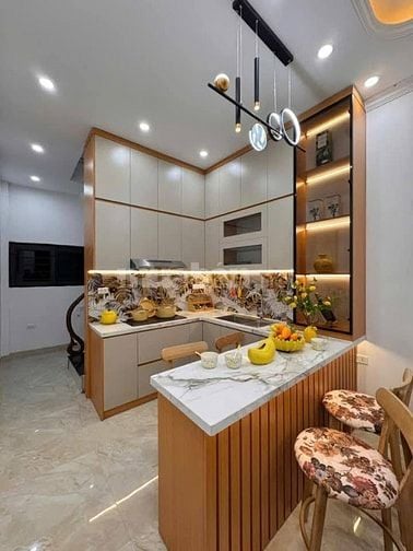 Nhà Đẹp Gần Đường Ô TÔ Hoàng Mai 25m, 5 tầng, mt 3m, giá 5.8 tỷ.