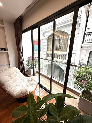 Nhà Đẹp Kinh Doanh, Đường Hoàng Mai 51/55m, 6  tầng, mt 4.3m, 18.6 tỷ