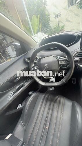Cần bán xe 7 chỗ hiệu Peugeot 5008 mới 98%