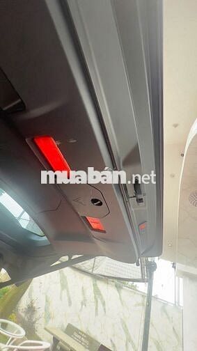 Cần bán xe 7 chỗ hiệu Peugeot 5008 mới 98%