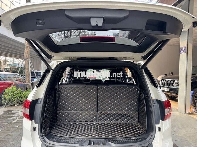 FORD EVEREST bản 2.0 Bitubo TITANNIUM 4x2