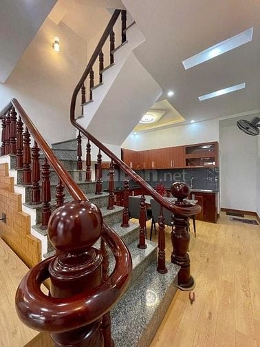 Bán NR tại Lý Thường Kiệt, 5 tỷ, 120m2, 3PN, 3WC, chính chủ
