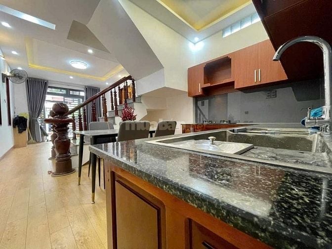 Bán NR tại Lý Thường Kiệt, 5 tỷ, 120m2, 3PN, 3WC, chính chủ
