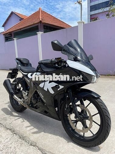 GSX R150