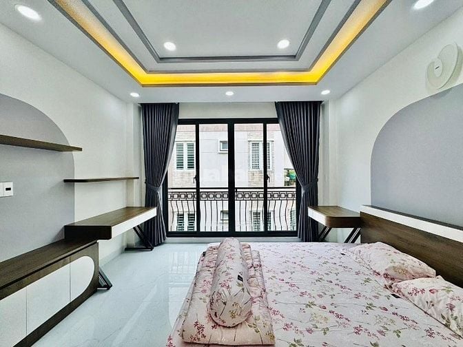 Chốt căn nhà đẹp 50.4m2 ngay Bến Vân Đồn, Quận 4. Giá: 2 Tỷ 650. SHR
