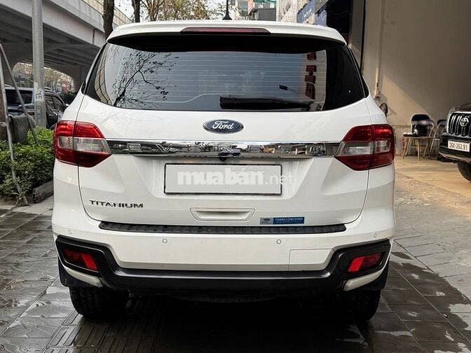 FORD EVEREST bản 2.0 Bitubo TITANNIUM 4x2
