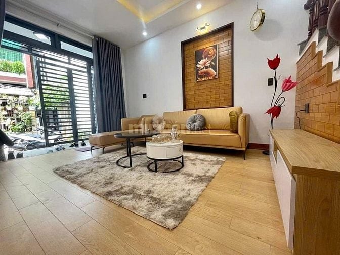Bán NR tại Lý Thường Kiệt, 5 tỷ, 120m2, 3PN, 3WC, chính chủ