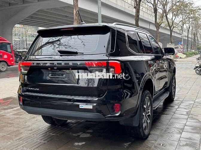 Ford Everest 2022 Titanium 2.0L 4x2 bản nâng cấp