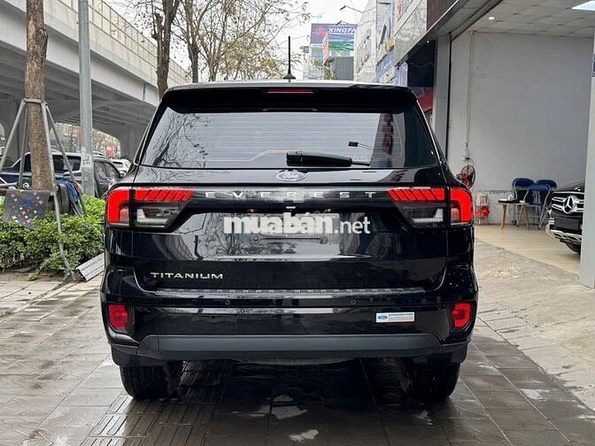 Ford Everest 2022 Titanium 2.0L 4x2 bản nâng cấp