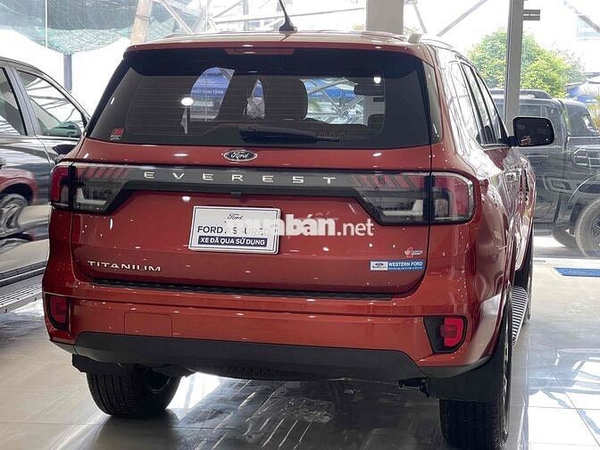 Ford Everest 2022 Titanium 2.0L 4x2 AT - XE LƯỚT