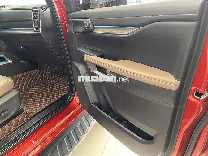 Ford Everest 2022 Titanium 2.0L 4x2 AT - XE LƯỚT