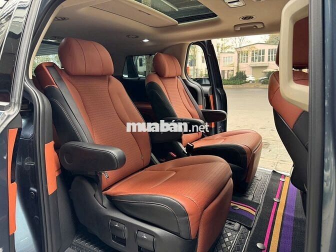 Kia Carnival 2022 Signature 2.2D 7 ghế chạy 5v Km