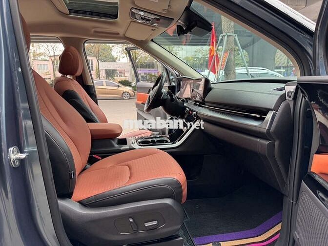 Kia Carnival 2022 Signature 2.2D 7 ghế chạy 5v Km