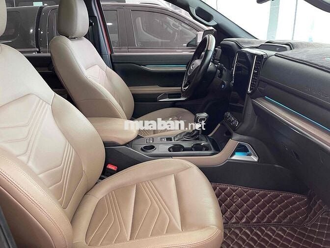 Ford Everest 2022 Titanium 2.0L 4x2 AT - XE LƯỚT
