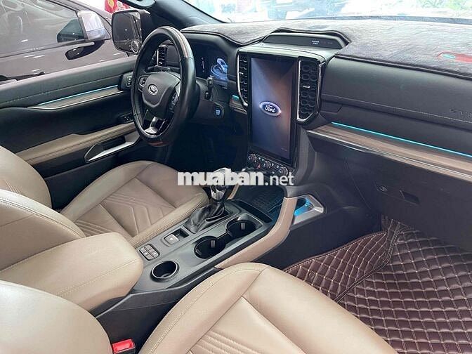 Ford Everest 2022 Titanium 2.0L 4x2 AT - XE LƯỚT