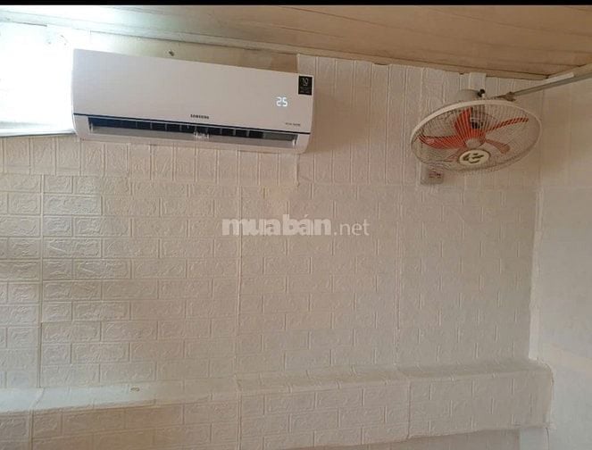 Phòng Trọ Đúc- Đẹp Tường Đỏ Phòng Máy Lạnh