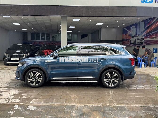 Kia Sorento 2022 Signature 2.2 AT AWD chạy 3v Km
