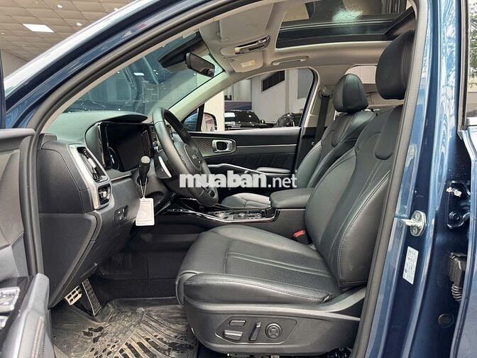 Kia Sorento 2022 Signature 2.2 AT AWD chạy 3v Km