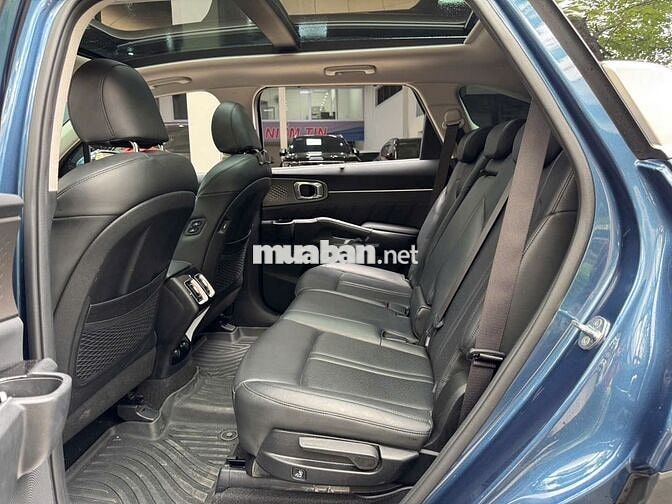 Kia Sorento 2022 Signature 2.2 AT AWD chạy 3v Km