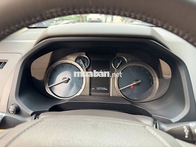 Toyota Land Cruiser Prado 2018 chạy 12V Km