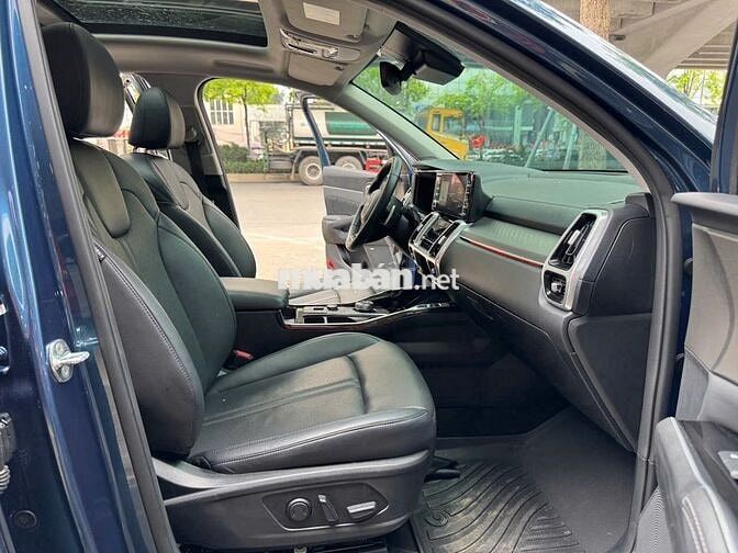Kia Sorento 2022 Signature 2.2 AT AWD chạy 3v Km