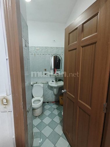 Chuyển nhượng phòng trọ full nội thất 25m² Quận 10 – Giá 4 triệu/tháng