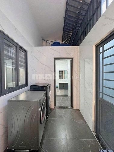Nhà đẹp đầy đủ nội thất Hồ Thành Biên, Quận 8. Giá chỉ 2,110 tỷ