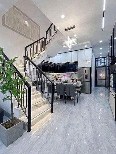 Nhà đẹp đầy đủ nội thất Hồ Thành Biên, Quận 8. Giá chỉ 2,110 tỷ