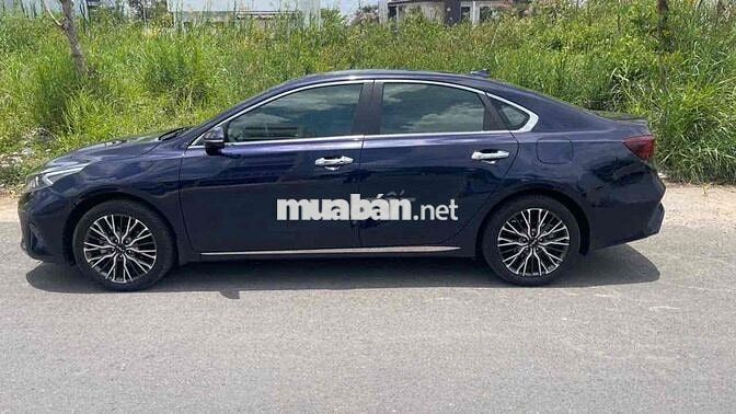 Đổi 7 chỗ cần bán Kia K3 2022 1.6 Luxury