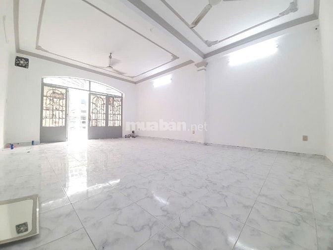  Cho Thuê Nhà Mặt Tiền 207a Nguyễn Mình Hoàng, Phường 12, Quận Tân Bìn