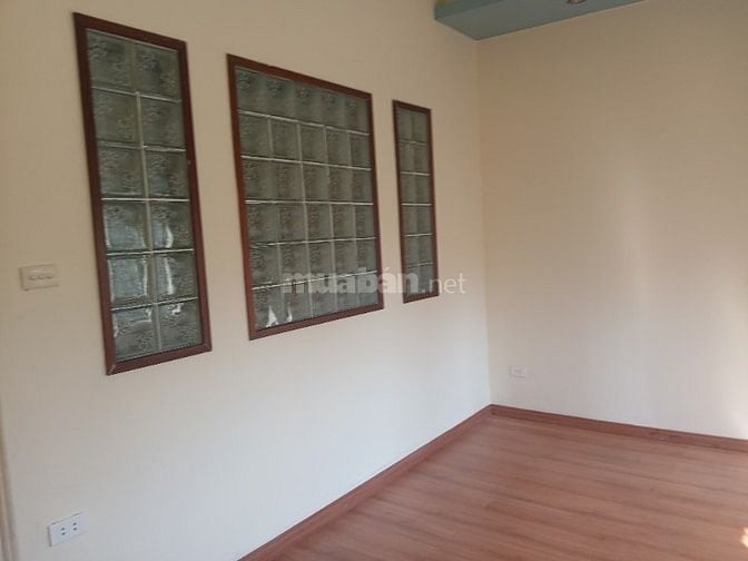 Cho thuê căn hộ Nơ 4a Linh Đàm-LH: 0945275636