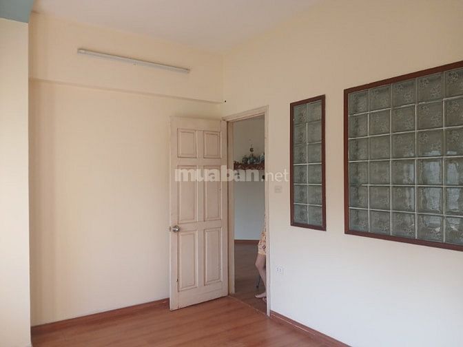 Cho thuê căn hộ Nơ 4a Linh Đàm-LH: 0945275636