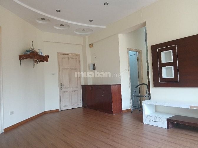 Cho thuê căn hộ Nơ 4a Linh Đàm-LH: 0945275636