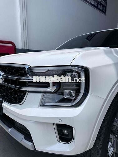 Ford Everest 2023 Titanium 4x4 nhập Thái - có XHĐ