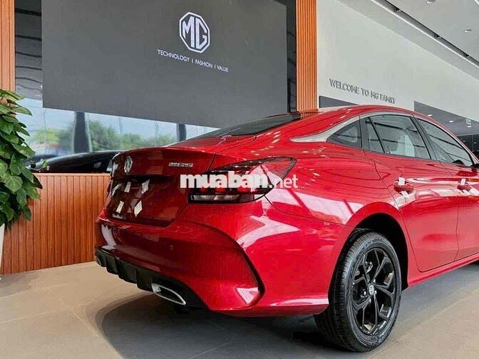 MG MG5 2025
