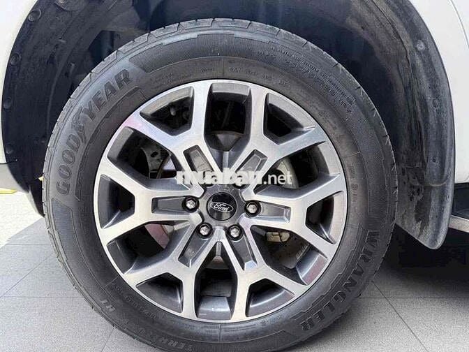 Ford Everest 2023 Titanium 2.0 AT 4x4