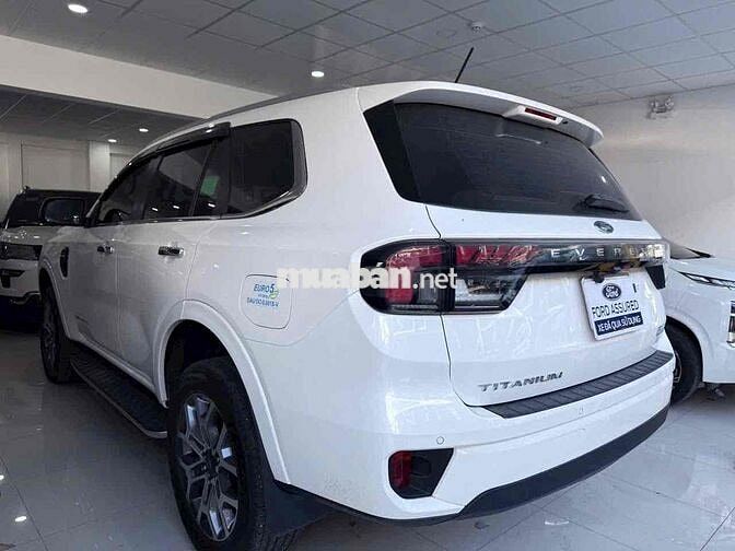 Ford Everest 2022 Titanium 2.0L AT 4x2