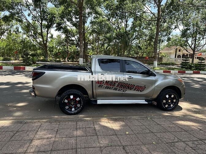 Gd cần bán mazda BT50 2015 bản đủ số tđ chính chủ