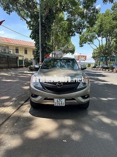 Gd cần bán mazda BT50 2015 bản đủ số tđ chính chủ
