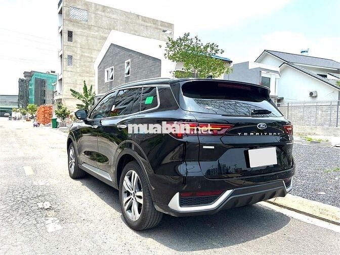 Cần bán Ford Territory 2023 Titanium X- siêu lướt