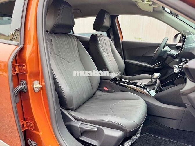 Peugeot 2008 GT-Line 1.2 AT sản xuất 2024